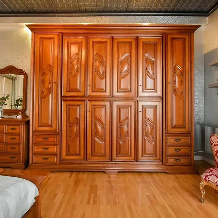 Apartment Ultracentral 2br With Balcony & Unique Design Bucharest