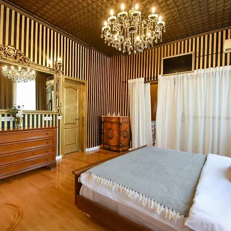 Ultracentral 2br With Balcony & Unique Design דירה *